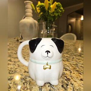 Adorable Dog-Shaped Mug with Gold Accent Bone